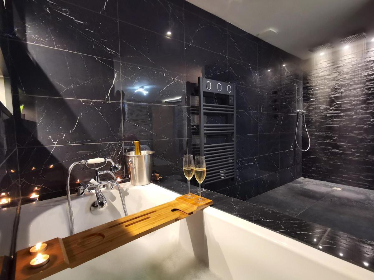 Appartement Luxueux Au Coeur De La Doutre Angers Dış mekan fotoğraf